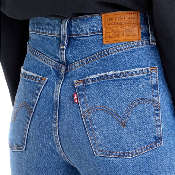 Levi's Ribcage Straight Ankle Jean Medium Wash - 29 - Picture 3 of 15